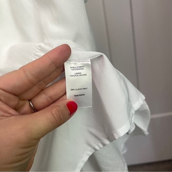 Emily McCarthy Frankie V Neck Puff Sleeve White Dress - Picture 4 of 5